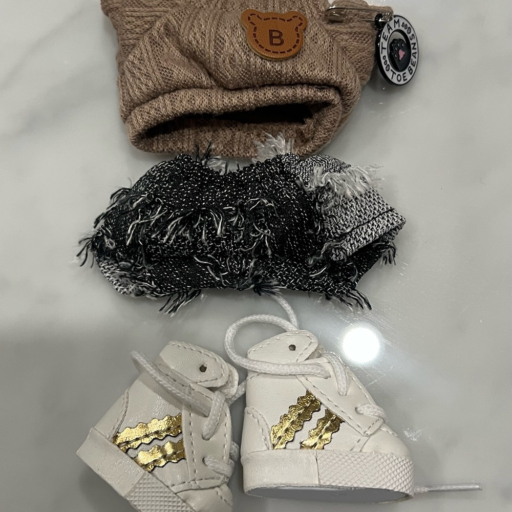 Labubu Adidas sneaker 4pc bundle NEW
